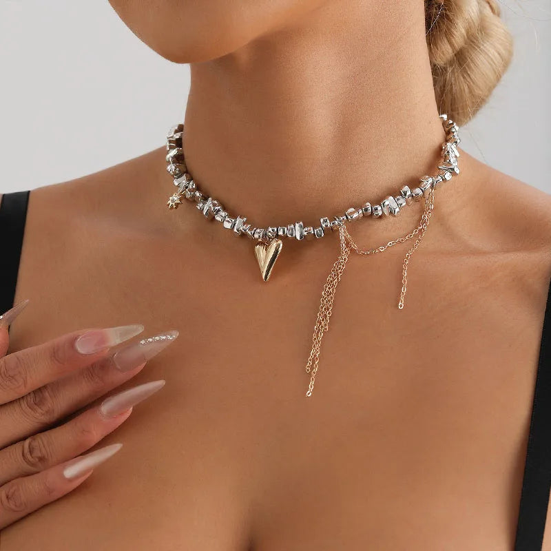 New Irregular Shape Beaded Choker Necklace for Women Y2K Heart Charm Neck Chains Girls Short Clavicle Chain Boho Choker Jewelry