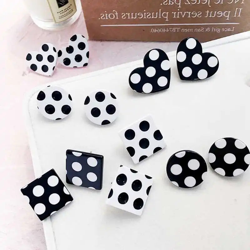 Classic Polka Dot Earring Geometric Round Square Heart Stud Earrings for Women Cute Korean Style Acrylic Earings Fashion Jewelry